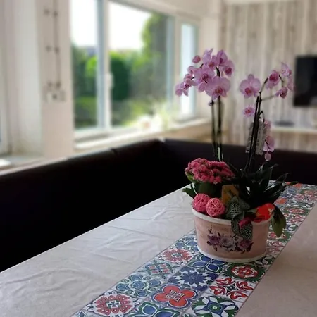 Gemuetliches Apartment In Ruhiger Lage Bei Koeln! *